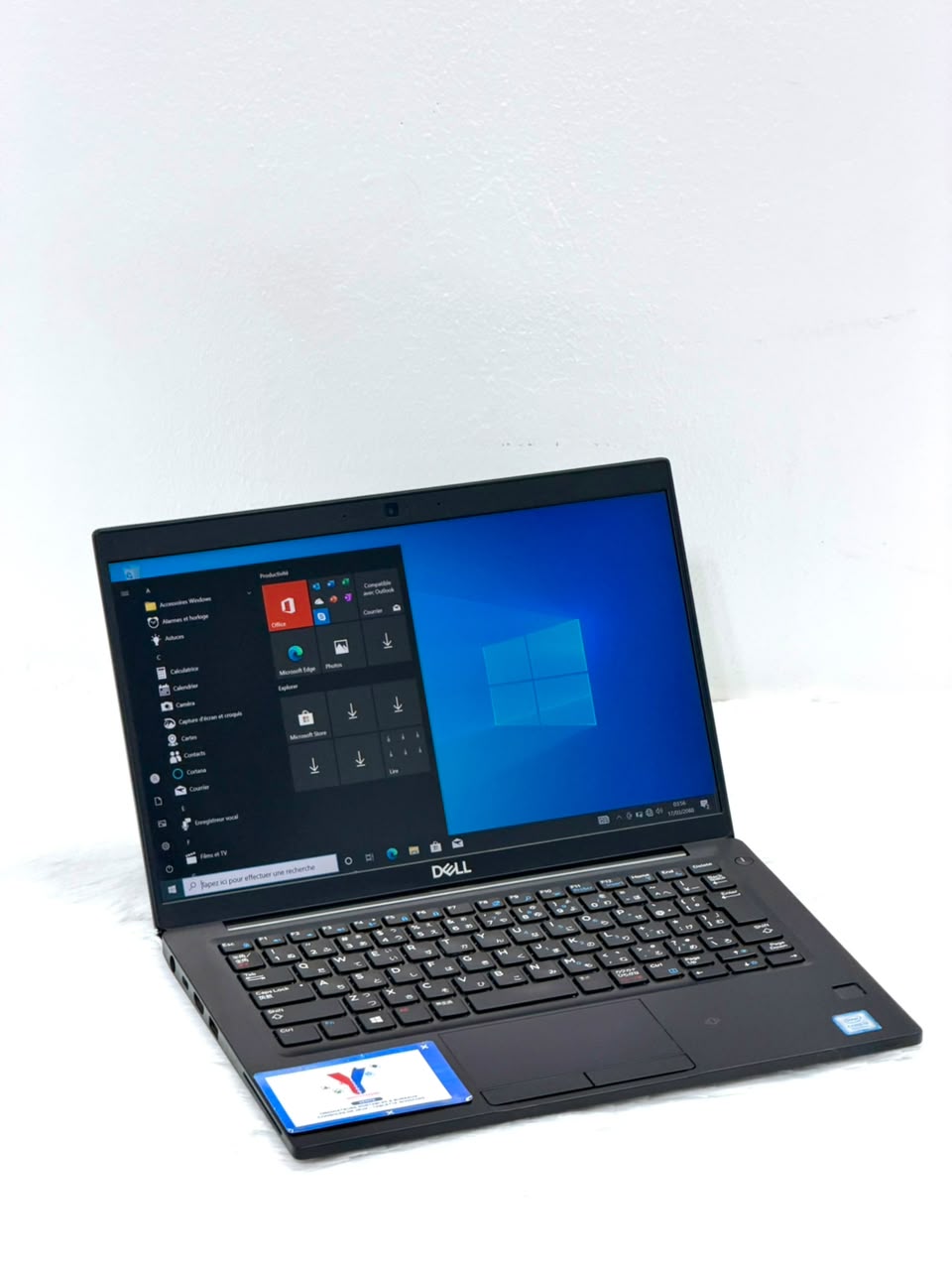DELL Latitude 7390 Core(TM) i3  - 8130U CPU @ 2.20GHz  - 2.21GHz 13’’, 128 SSD - 4 Go Ram - Azerty