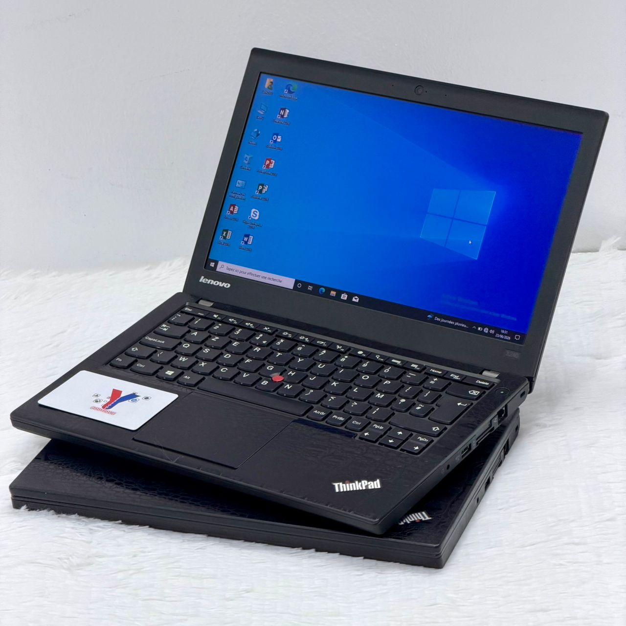 LENOVO X240 LENOVO - Core i5 -4300U- 12.5’’, 500 Go HDD - 8 Go Ram - clavier Azerty